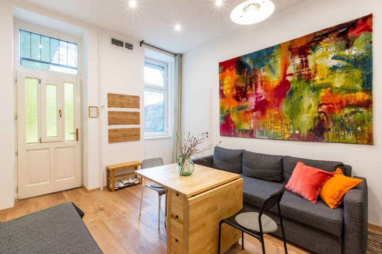 Industrial Style Appartment With Ac Steps To Gozsdu Budapesta Exterior foto